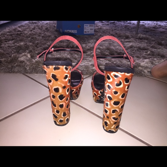 GUCCI DARK RED LEOPARD PRINT - Picture 4 of 6